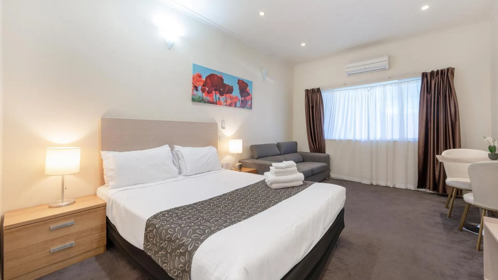 *** Motel Adelaide Granada Motor Inn Australia