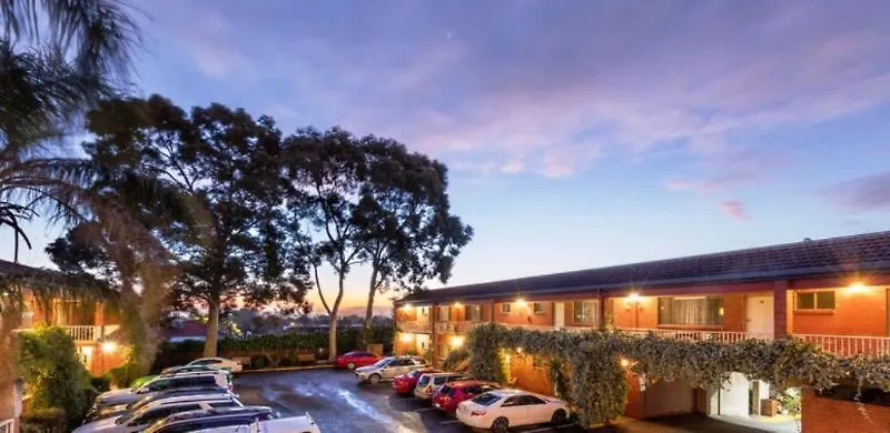 Adelaide Granada Motor Inn 3*,